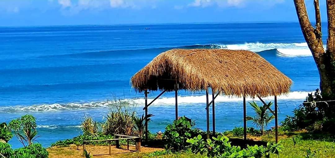 Amban Beach House Manokwari Exteriör bild